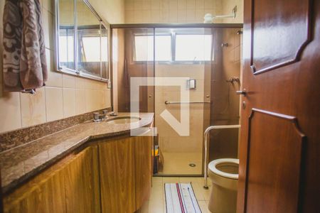 Casa à venda com 318m², 4 quartos e 4 vagasBanheiro