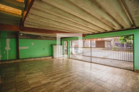 Casa à venda com 318m², 4 quartos e 4 vagasGaragem