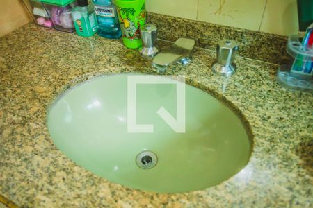 Casa à venda com 318m², 4 quartos e 4 vagasBanheiro Suíte