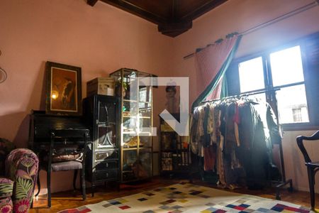 Casa para alugar com 230m², 4 quartos e 1 vagaSuite