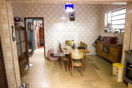 Casa para alugar com 230m², 4 quartos e 1 vagaCozinha