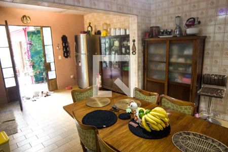 Casa para alugar com 230m², 4 quartos e 1 vagaCozinha