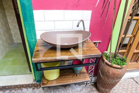 Casa para alugar com 230m², 4 quartos e 1 vagaBanheiro 3 - torneira