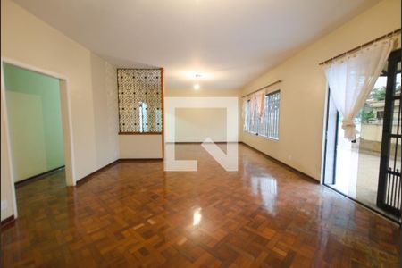 Sala de casa para alugar com 5 quartos, 380m² em Jardim Nossa Senhora Aparecida, São Paulo