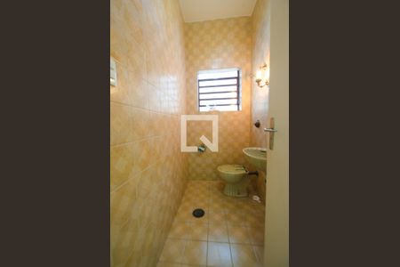 Lavabo de casa para alugar com 5 quartos, 380m² em Jardim Nossa Senhora Aparecida, São Paulo