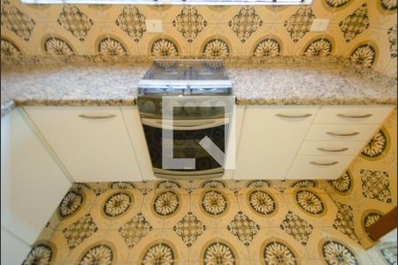 Casa à venda com 380m², 5 quartos e 8 vagasCozinha