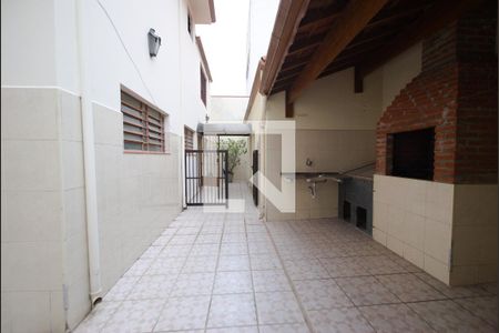 Casa à venda com 380m², 5 quartos e 8 vagasChurrasqueira - Quintal