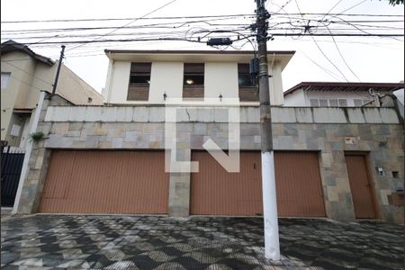 Casa à venda com 380m², 5 quartos e 8 vagasFachada