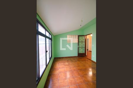 Casa à venda com 380m², 5 quartos e 8 vagasQuarto 1