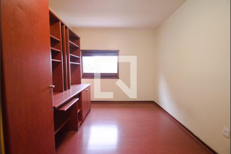 Casa à venda com 380m², 5 quartos e 8 vagasQuarto 4