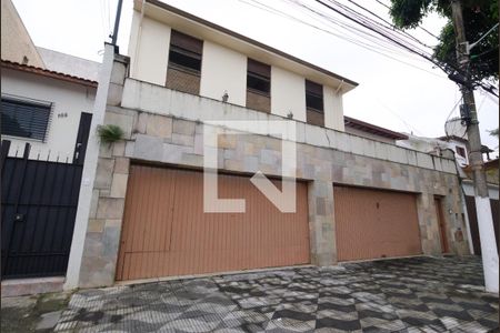 Casa à venda com 380m², 5 quartos e 8 vagasFachada
