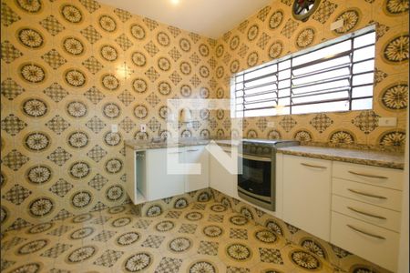 Casa à venda com 380m², 5 quartos e 8 vagasCozinha