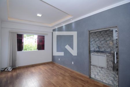 Sala de casa à venda com 2 quartos, 58m² em Irajá, Rio de Janeiro