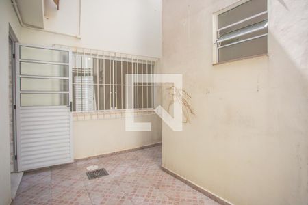 Casa à venda com 90m², 3 quartos e sem vagaQuintal