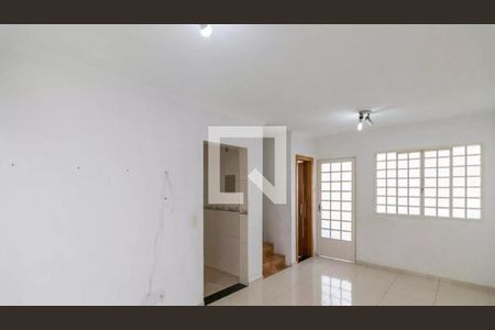 Casa à venda com 3 quartos, 90m² em Vila Metalurgica, Santo André