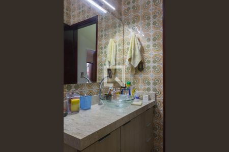 Casa à venda com 209m², 3 quartos e 4 vagasBanheiro