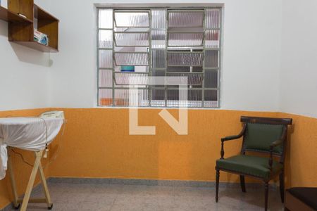 Casa à venda com 209m², 3 quartos e 4 vagasQuarto de Serviço