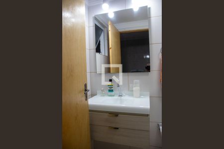 Banheiro 1 de casa à venda com 3 quartos, 393m² em Parque Edu Chaves, São Paulo