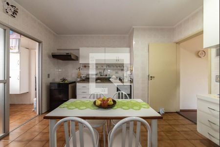Apartamento à venda com 109m², 3 quartos e 2 vagasCozinha