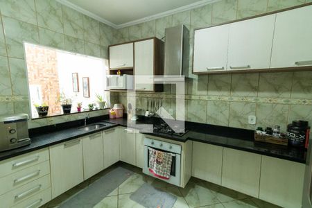 Cozinha de casa à venda com 3 quartos, 220m² em Vila Paranaguá, São Paulo