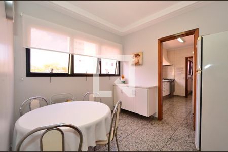 Apartamento à venda com 214m², 4 quartos e 4 vagasSala de Jantar