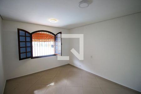 Casa à venda com 250m², 3 quartos e 4 vagas Casa à venda com 250m², 3 quartos e 4 vagasQuarto 3