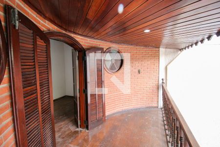 Casa à venda com 250m², 3 quartos e 4 vagas Casa à venda com 250m², 3 quartos e 4 vagasHall