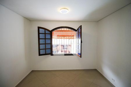 Casa à venda com 250m², 3 quartos e 4 vagas Casa à venda com 250m², 3 quartos e 4 vagasQuarto 3