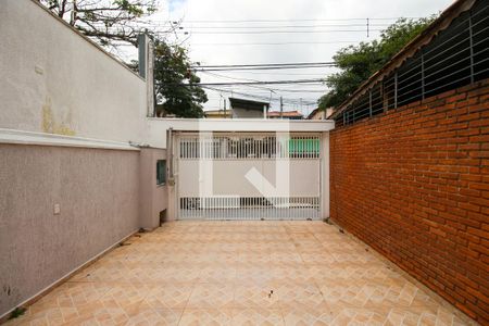 Casa à venda com 250m², 3 quartos e 4 vagas Casa à venda com 250m², 3 quartos e 4 vagasÁrea Externa