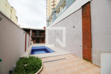 Casa à venda com 250m², 3 quartos e 4 vagas Casa à venda com 250m², 3 quartos e 4 vagasPiscina