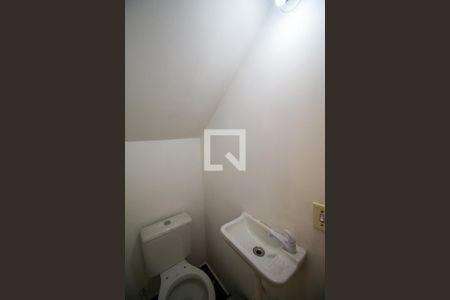 Casa à venda com 250m², 3 quartos e 4 vagas Casa à venda com 250m², 3 quartos e 4 vagasBanheiro 2