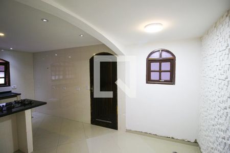 Casa à venda com 250m², 3 quartos e 4 vagas Casa à venda com 250m², 3 quartos e 4 vagasCozinha
