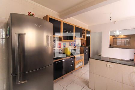 Casa à venda com 150m², 3 quartos e 2 vagas Casa à venda com 150m², 3 quartos e 2 vagasCozinha