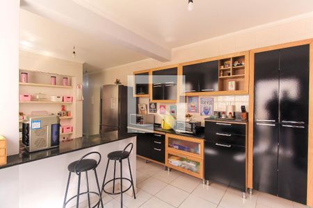 Casa à venda com 150m², 3 quartos e 2 vagas Casa à venda com 150m², 3 quartos e 2 vagasCozinha