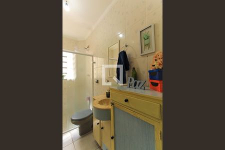 Casa à venda com 150m², 3 quartos e 2 vagas Casa à venda com 150m², 3 quartos e 2 vagasBanheiro