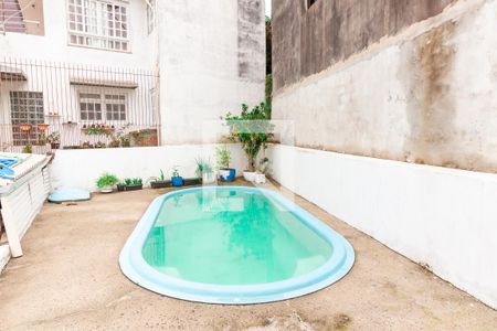 Casa à venda com 288m², 4 quartos e 2 vagasPiscina