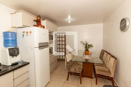 Casa à venda com 288m², 4 quartos e 2 vagasCozinha