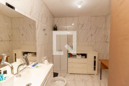 Casa à venda com 288m², 4 quartos e 2 vagasBanheiro da Suíte