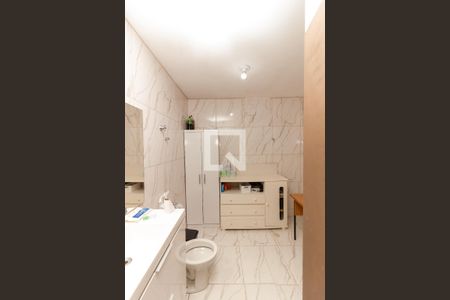 Casa à venda com 288m², 4 quartos e 2 vagasBanheiro da Suíte