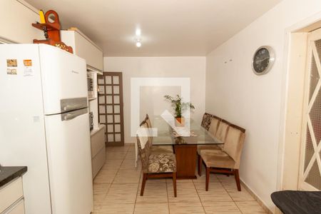 Casa à venda com 288m², 4 quartos e 2 vagasCozinha