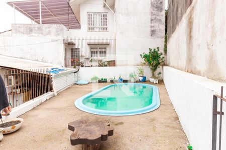 Casa à venda com 288m², 4 quartos e 2 vagasPiscina