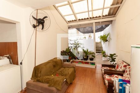 Casa à venda com 288m², 4 quartos e 2 vagasÁrea externa