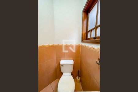 Casa à venda com 151m², 3 quartos e 4 vagasLavabo