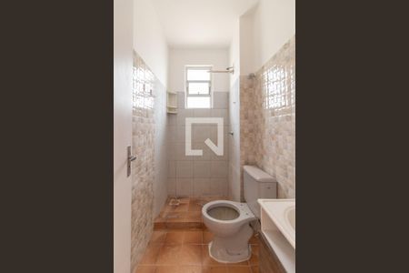 Banheiro de apartamento para alugar com 1 quarto, 43m² em Camaquã, Porto Alegre