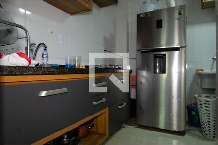 Apartamento à venda com 50m², 2 quartos e sem vaga Apartamento à venda com 50m², 2 quartos e sem vagaCozinha e área de serviço