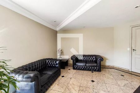 Apartamento à venda com 215m², 2 quartos e 4 vagasHall social