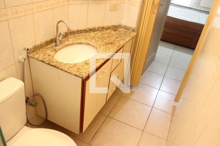 Apartamento para alugar com 117m², 2 quartos e sem vagaBanheiro da Suíte