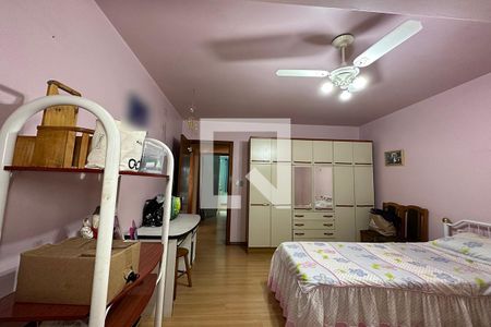 Casa à venda com 297m², 3 quartos e 4 vagasQuarto 2