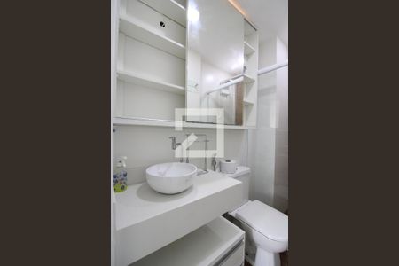 Banheiro de apartamento para alugar com 2 quartos, 76m² em Freguesia de Jacarepaguá, Rio de Janeiro