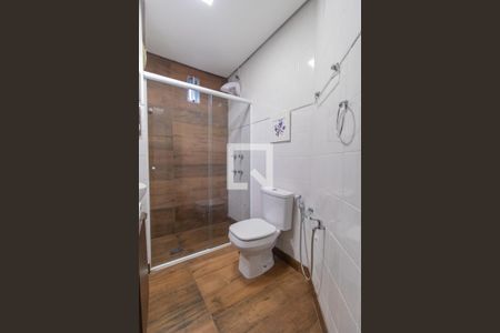 Banheiro de apartamento à venda com 3 quartos, 138m² em Jardim Botânico, Porto Alegre